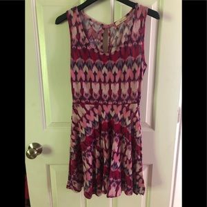 Junior dress size S flirty flare keyhole back